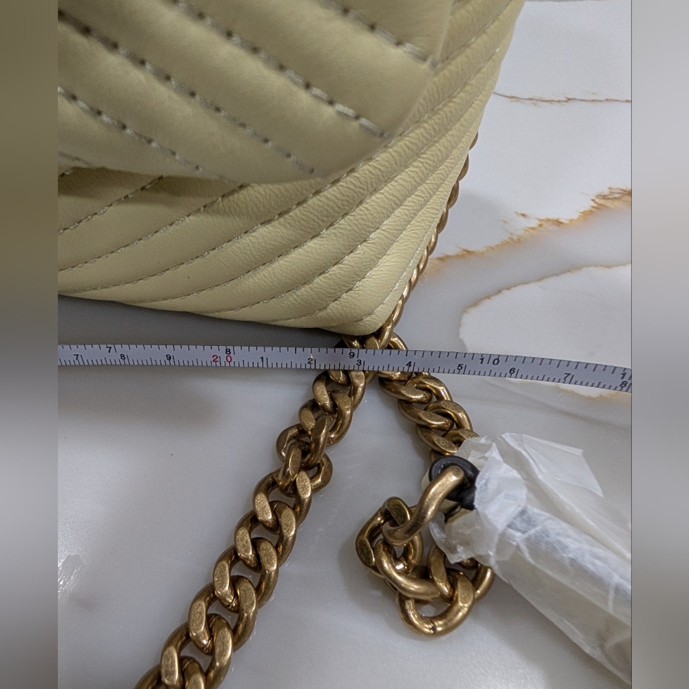 NWT Tory Burch Kira Moto Quilt Small Flap Leather Crossbody Bag in Lemon Swirl - Picture 5 of 6